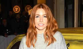 How tall is Stacey Dooley?